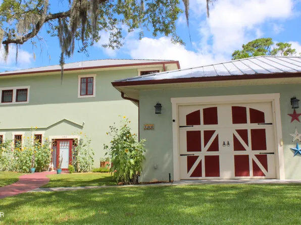 100 Peterson Ct, Holly Hill, FL 32117