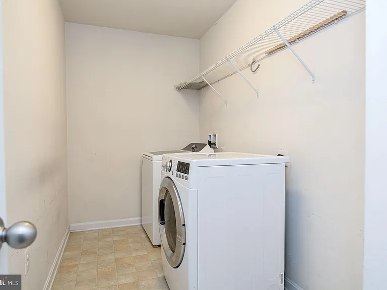 3401 Eagle Ridge Dr — Photo 25