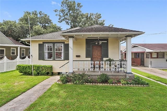1st image of 212 Jefferson Heights Ave