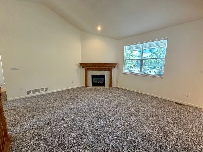 3302 68th Avenue Ct — Photo 5