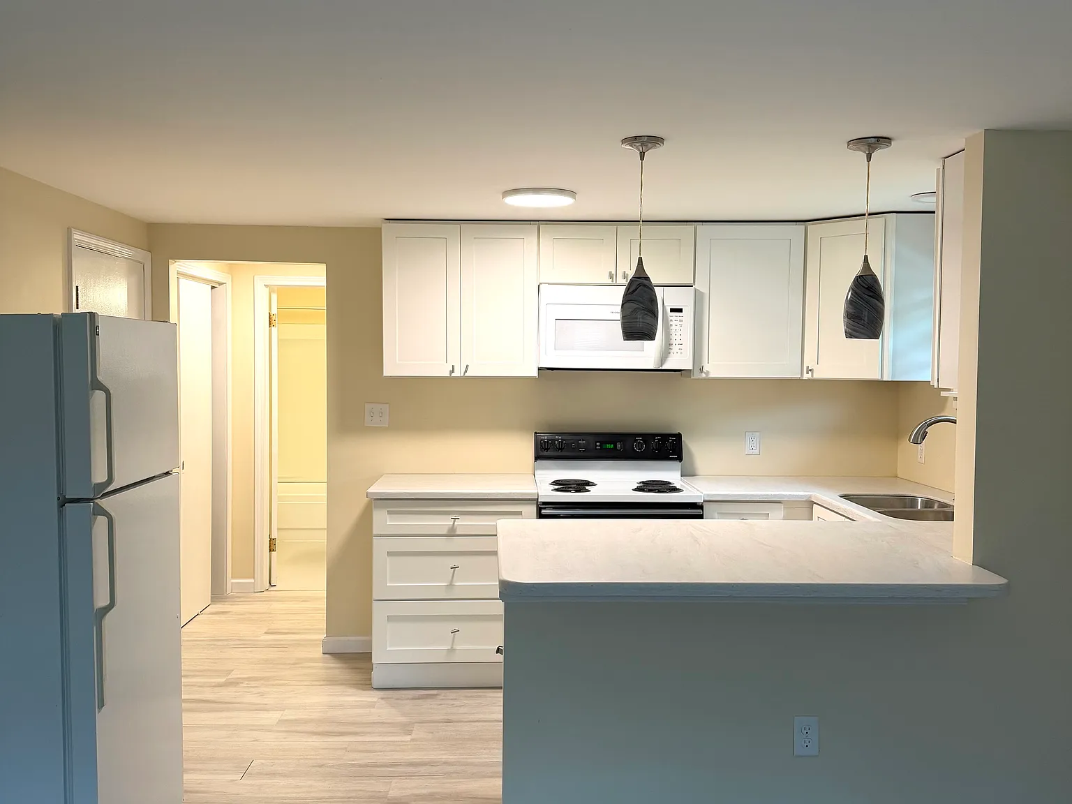 2 bed, 1200 sqft, $1,375 — Photo 1