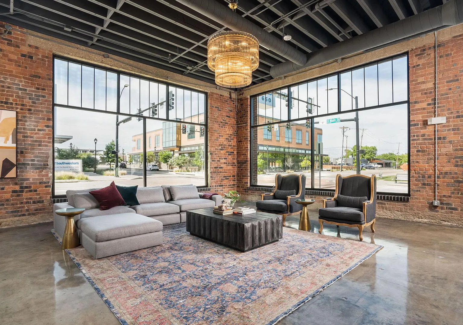 Bottle House on Main — Photo 4