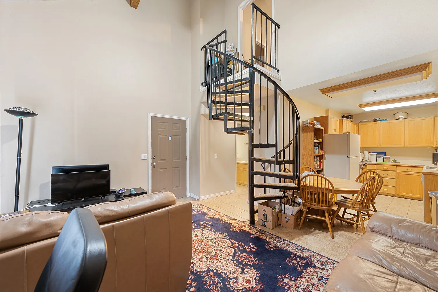 3 bed, 1268 sqft, $299 — Photo 3