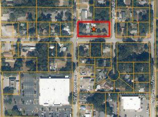 201 Ridgewood Ave, Brandon, FL 33510