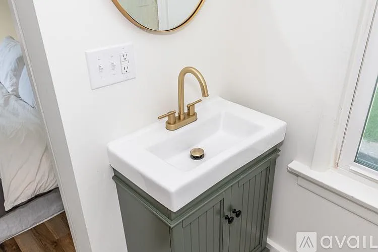 1015 Woodley Rd — Photo 28