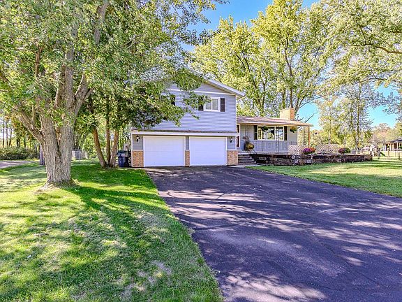 2nd image of 707 COUNTRY CLUB ROAD