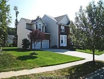 2nd image of 216 Williamsburg Cir