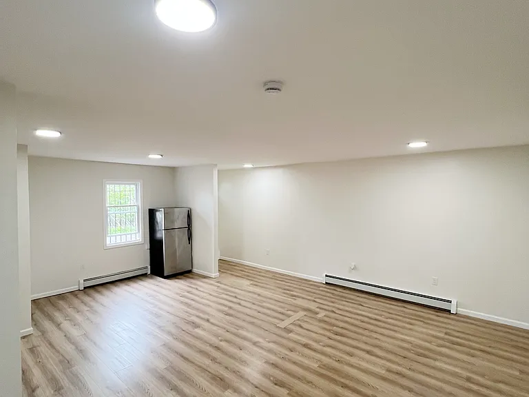 518 Springfield Ave — Photo 2
