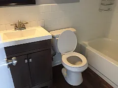 Maple Eastlake Apartments — Photo 34