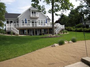 19601 Thompson Ln, Three Rivers, MI 49093