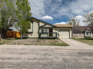 2203 Pine Ave, Cheyenne, WY 82007