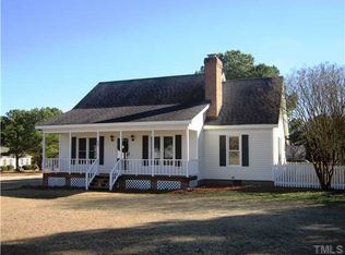 36 Woodside Ct, Lillington, NC 27546