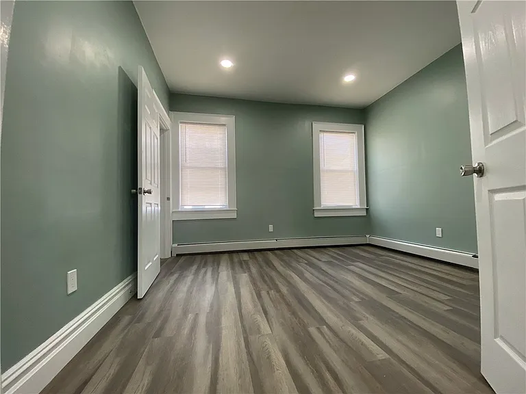 56 Cypress St #3 — Photo 6