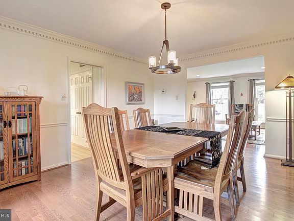 5th image of 4508 Jensen Pl