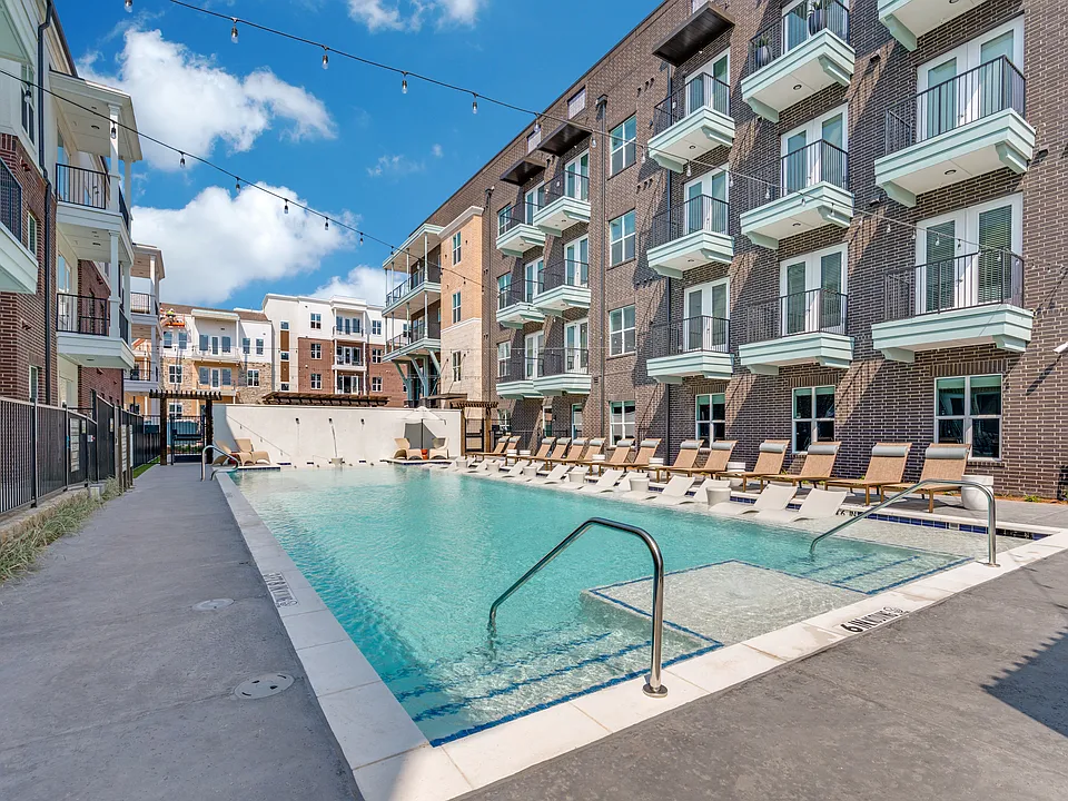Jefferson Ridglea Village Townhomes