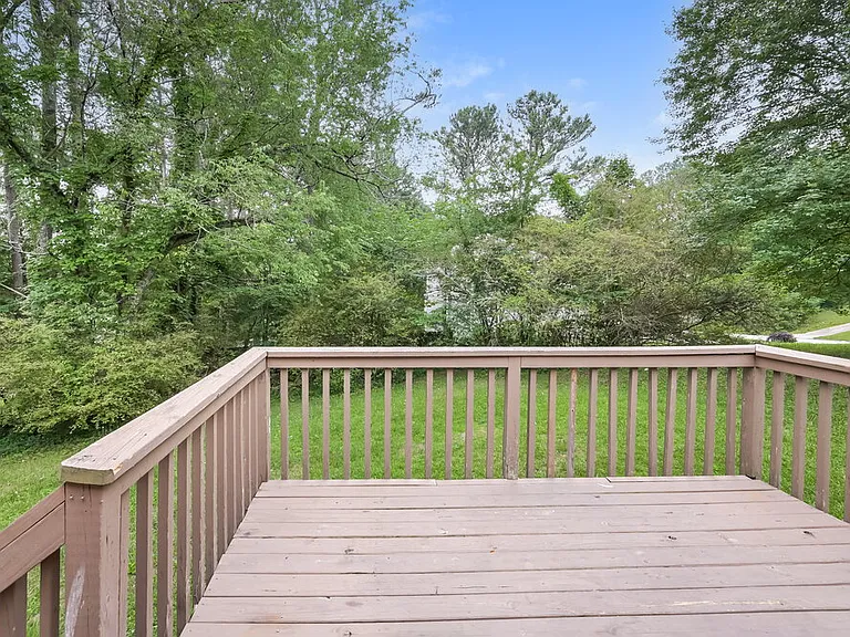 401 Sherwood Oaks Rd — Photo 16