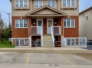 50 Howe Dr #1A, Kitchener, ON N2E 0A3