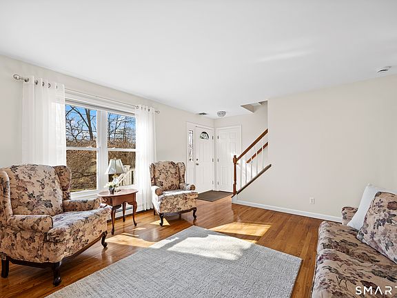 5th image of 28 Ridge Lane