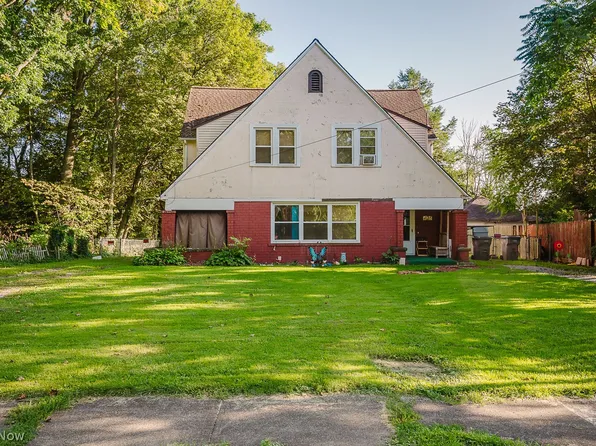 425 Fairgreen Ave, Youngstown, OH 44504