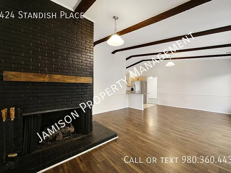 1424 Standish Pl — Photo 14