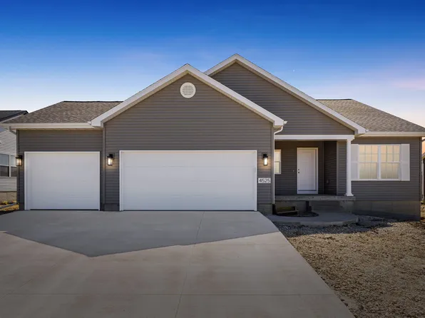 4525 Sonoma Dr, Cedar Falls, IA 50613