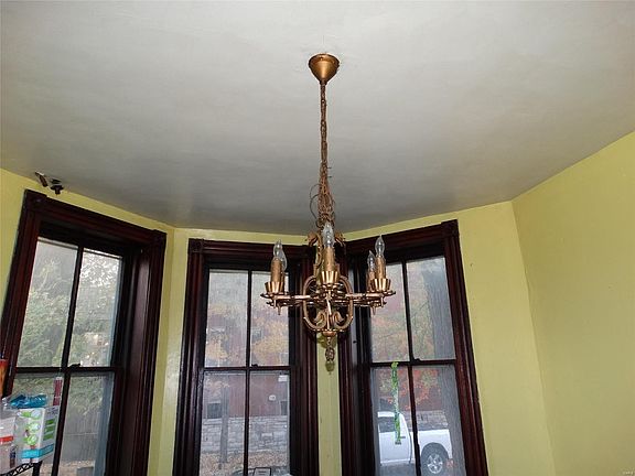 5th image of 4180 Cleveland Ave