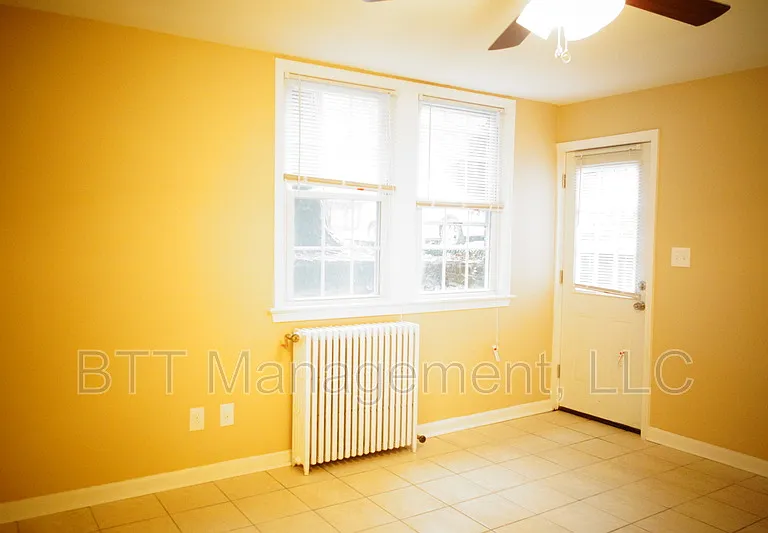 806 Houston Ave #4 — Photo 6