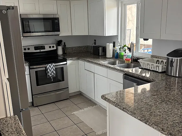2142 Grand Ave #H — Photo 18