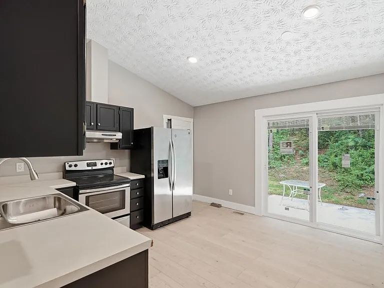 2222 Woods Smith Rd — Photo 14