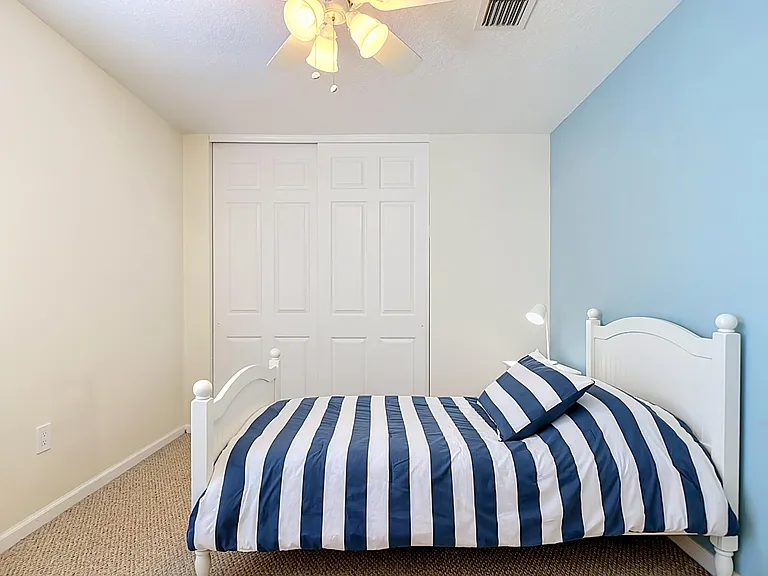 1154 Oakwater Dr — Photo 16