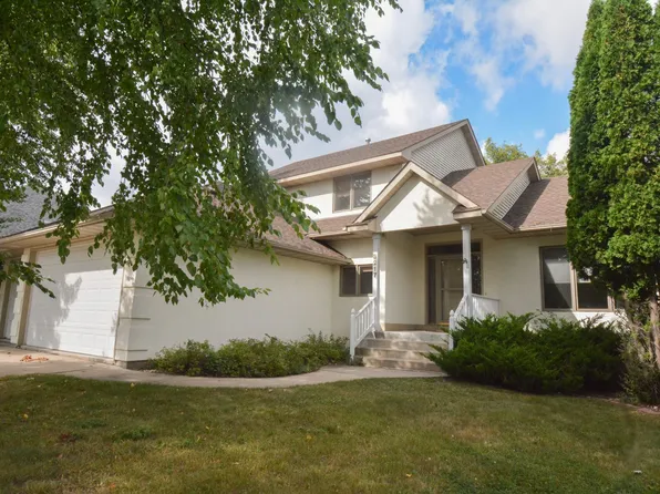 3217 Darcy Dr NE, Rochester, MN 55906