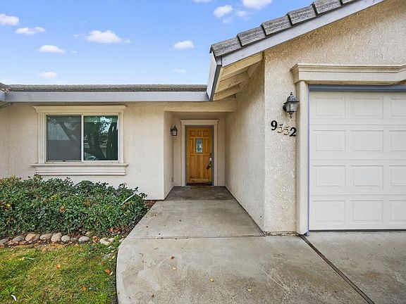 3rd image of 9552 Porto Rosa Dr