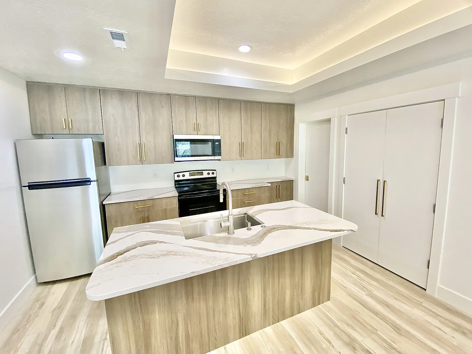 3 bed, 1204 sqft, $2,250 — Photo 1
