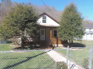 305 Central Ave, White Sulphur Springs, WV 24986