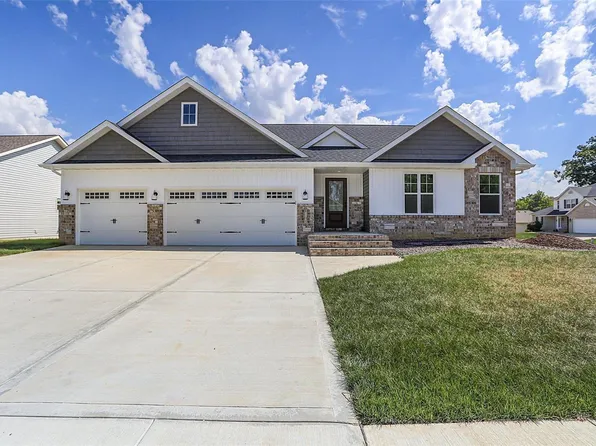 101 N Timber Ter, Troy, IL 62294