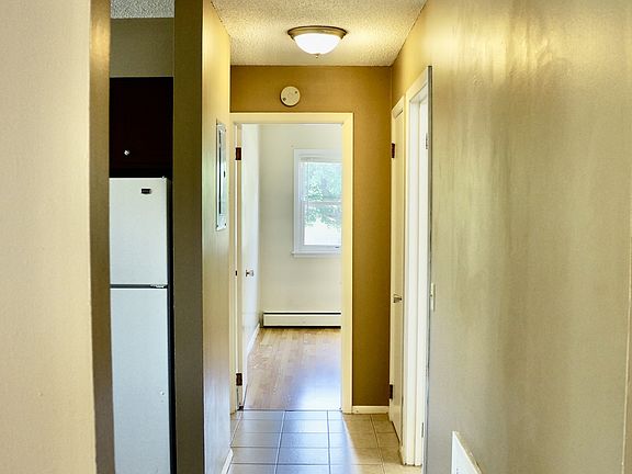 3rd image of 705 E 3rd St #10754616