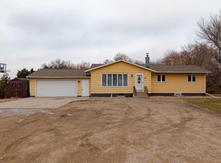 28114 320th St SW, Crookston, MN 56716