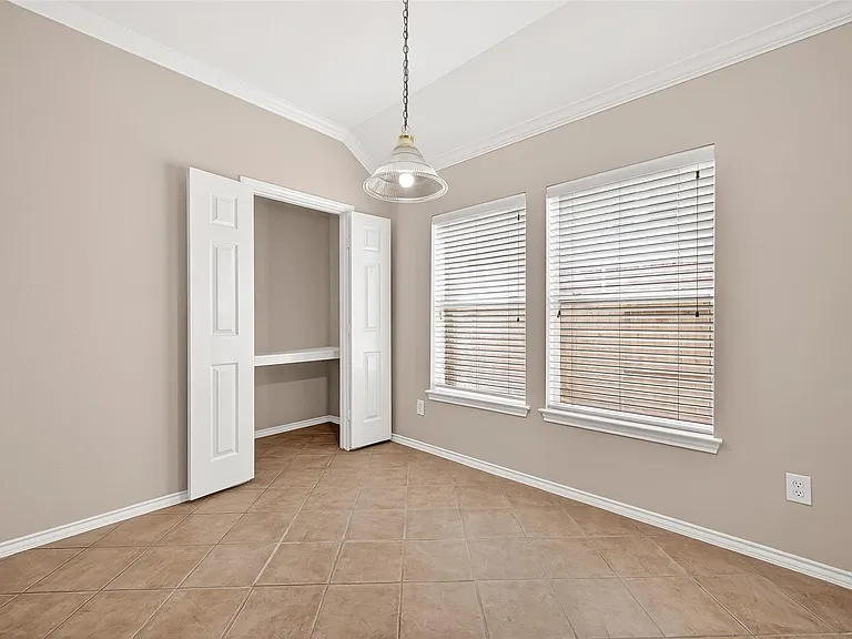 1646 Martin Lake Dr — Photo 22