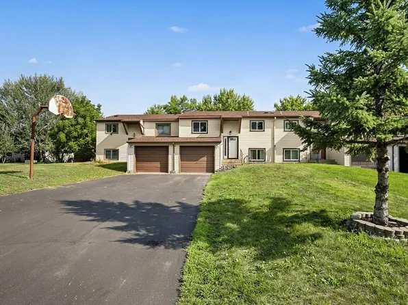 909 E Baker St, Saint Joseph, MN 56374