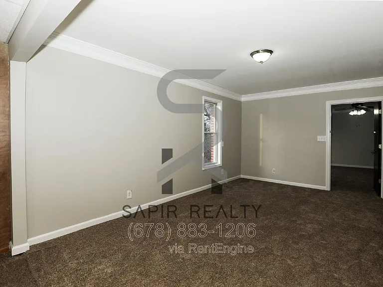 1441 Boulevard Lorraine SW — Photo 9