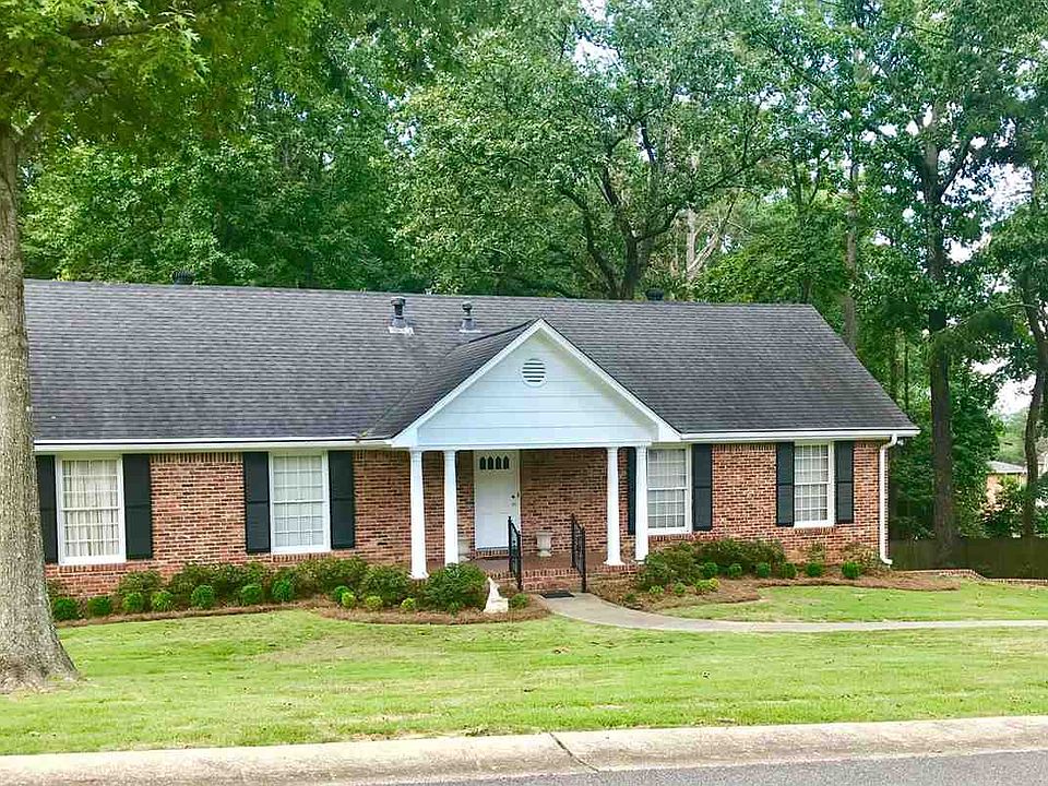 1st image of 705 Kendall Dr