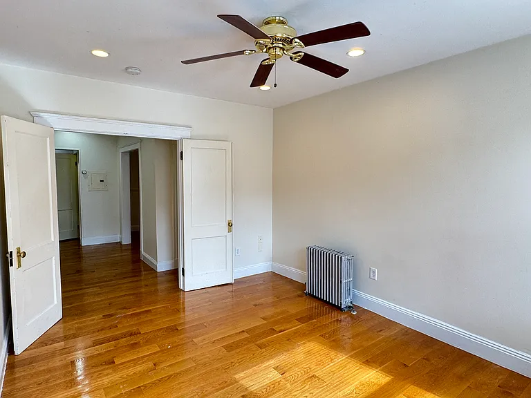 240 Kelton St #7 — Photo 5