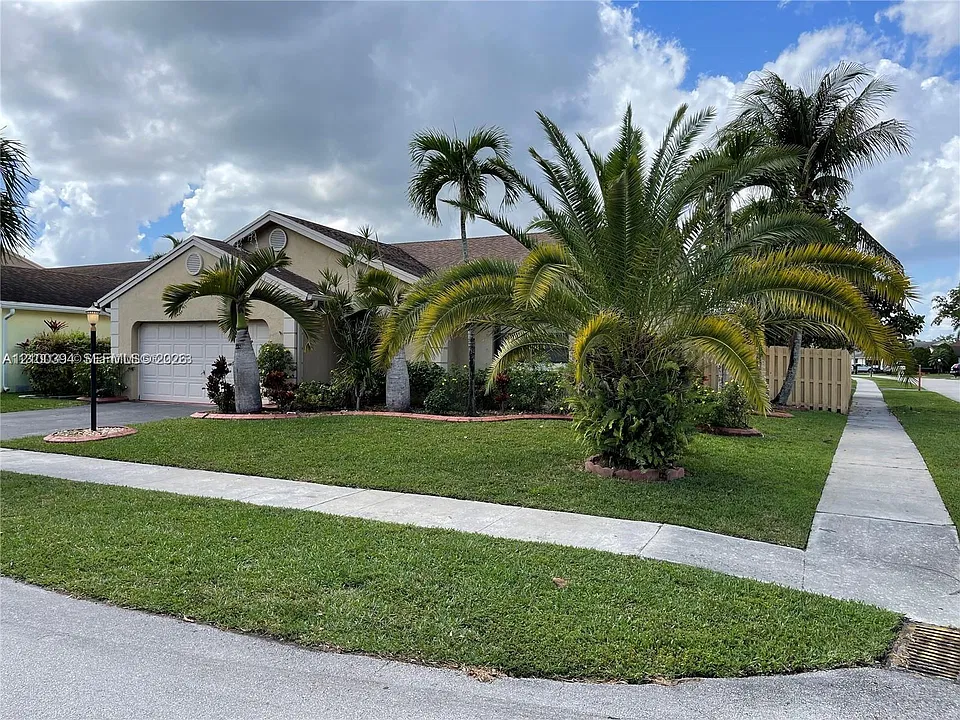 1297 SW 151st Ave