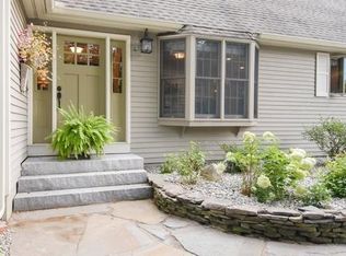 26 Oakmont Dr, Concord, NH 03301
