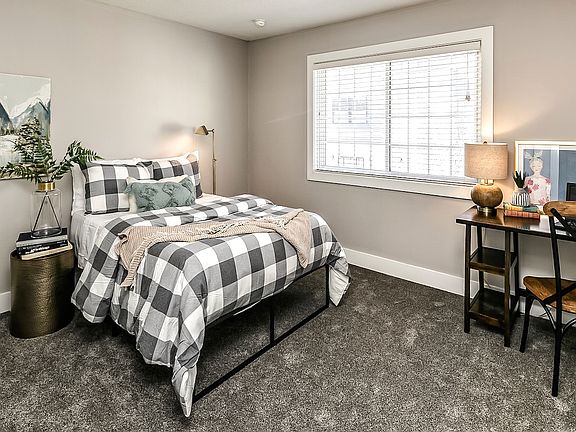 5th image of 3070 Mason St #3