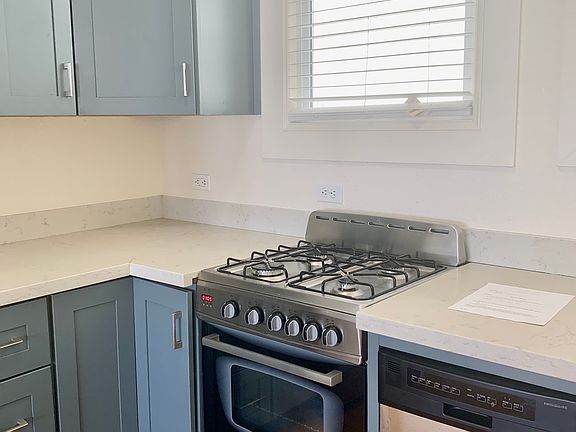 5th image of 1664 Larkin St APT 21