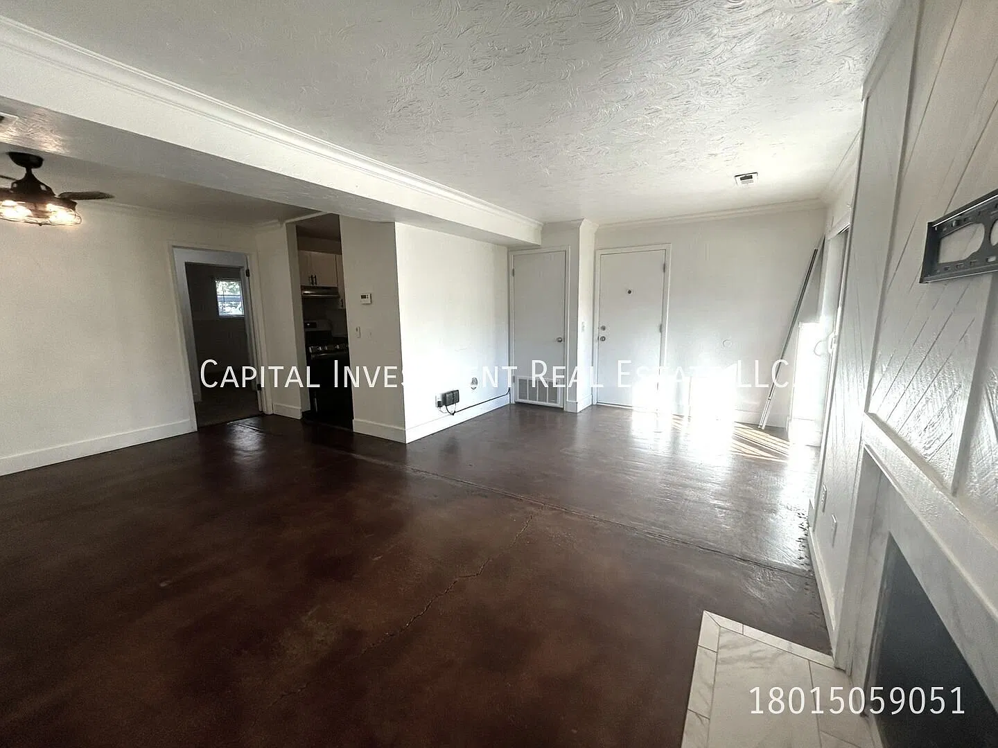 New Lower Price - 2 bed/1bath — Photo 3