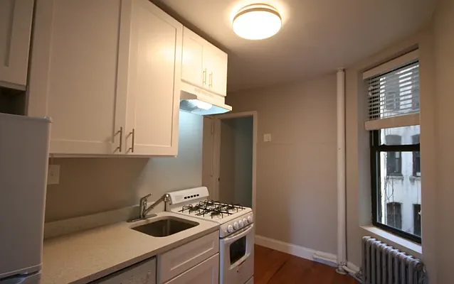 Rented by Compass | media 16