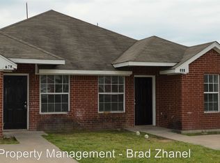 207 W Lamar St, Palmer, TX 75152