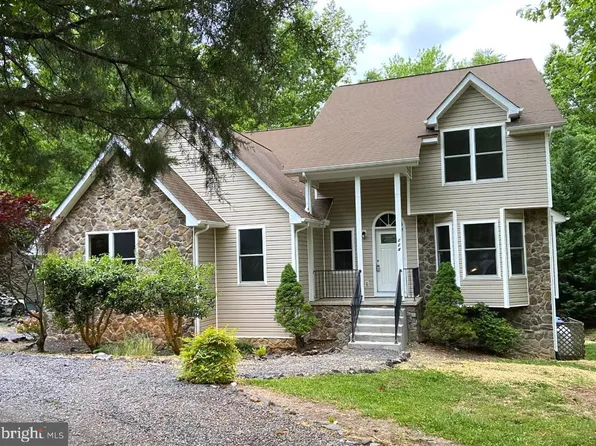 224 Washington St, Locust Grove, VA 22508